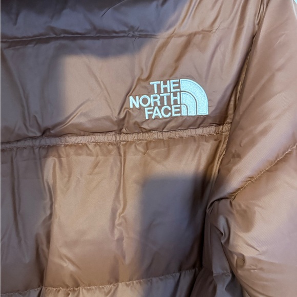 The North Face Women's Dark Oak Belted Puffer Jacket - Picture 11 of 16